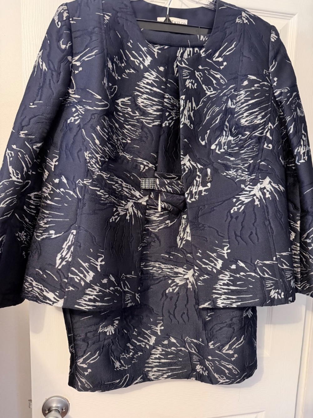 Navy and Silver Brocade Suit - Picture 3 of 4